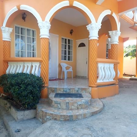 Cas Bed And Breakfast Corral Spring 외부 사진